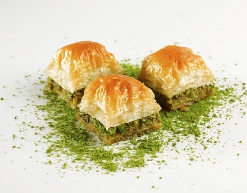 750 Gr Yoğun Antep Fıstıklı Çıtır Baklava pasta